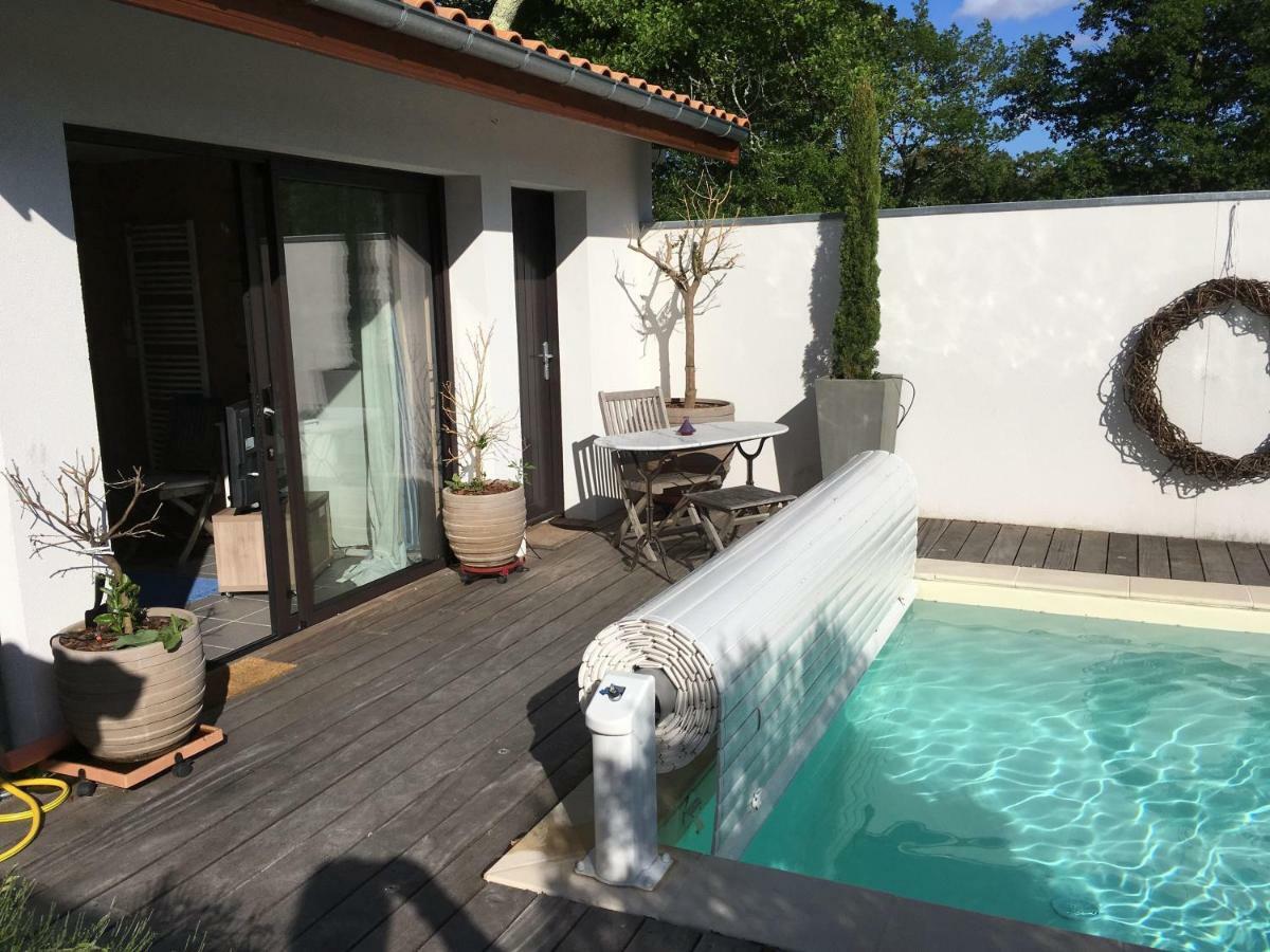 La Casa Bonita Bed & Breakfast Martignas-sur-Jalle ภายนอก รูปภาพ