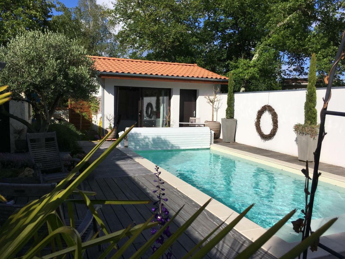 La Casa Bonita Bed & Breakfast Martignas-sur-Jalle ภายนอก รูปภาพ